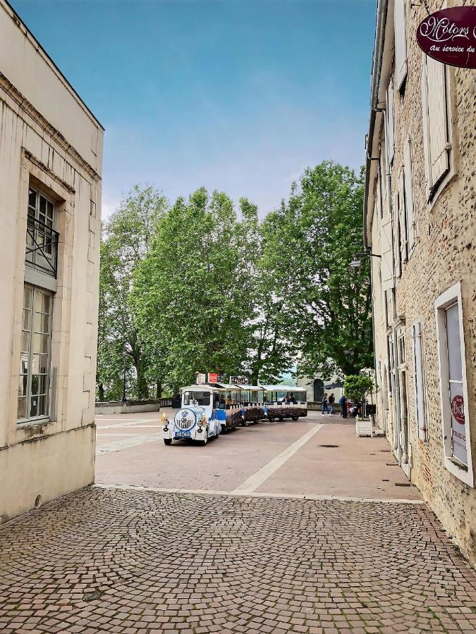 Quartier Historique Et Populaire Du Chateau De Pau Exterior foto